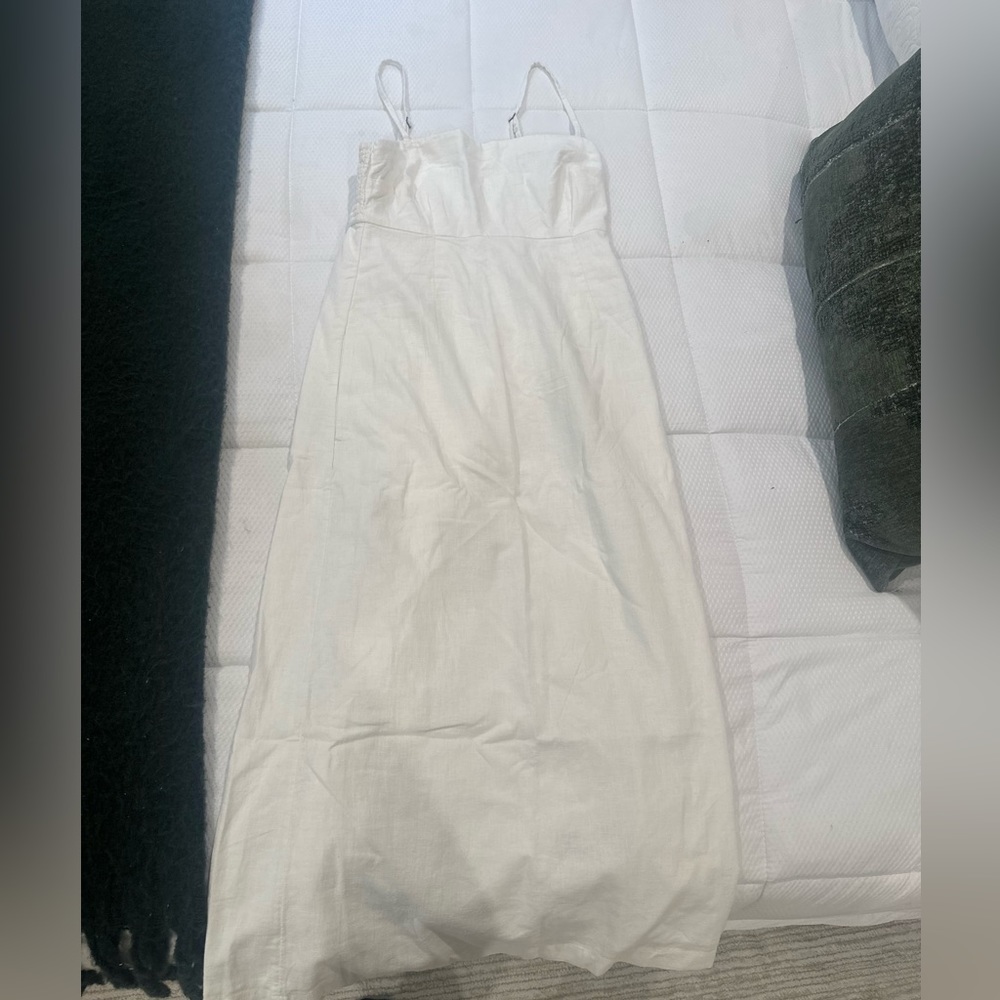 Brand new white linen, Abercrombie, and Fitch, midi dress